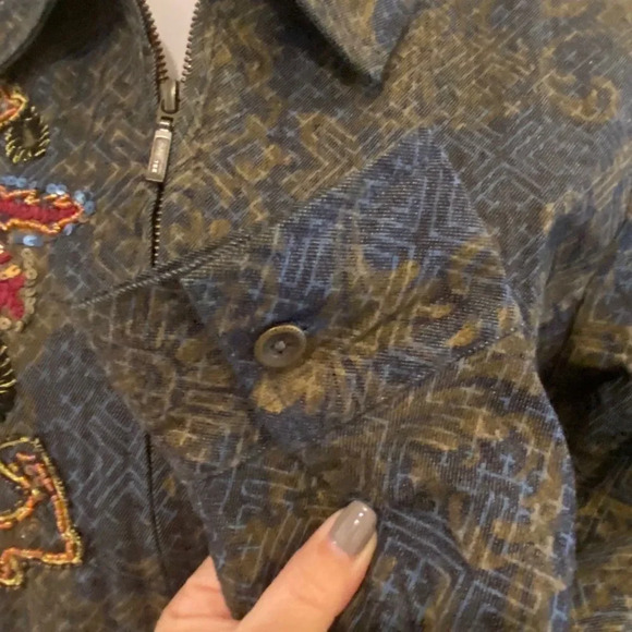 Chico’s Mottled Stretch Denim Jacket Sequin Floral - Picture 11 of 12